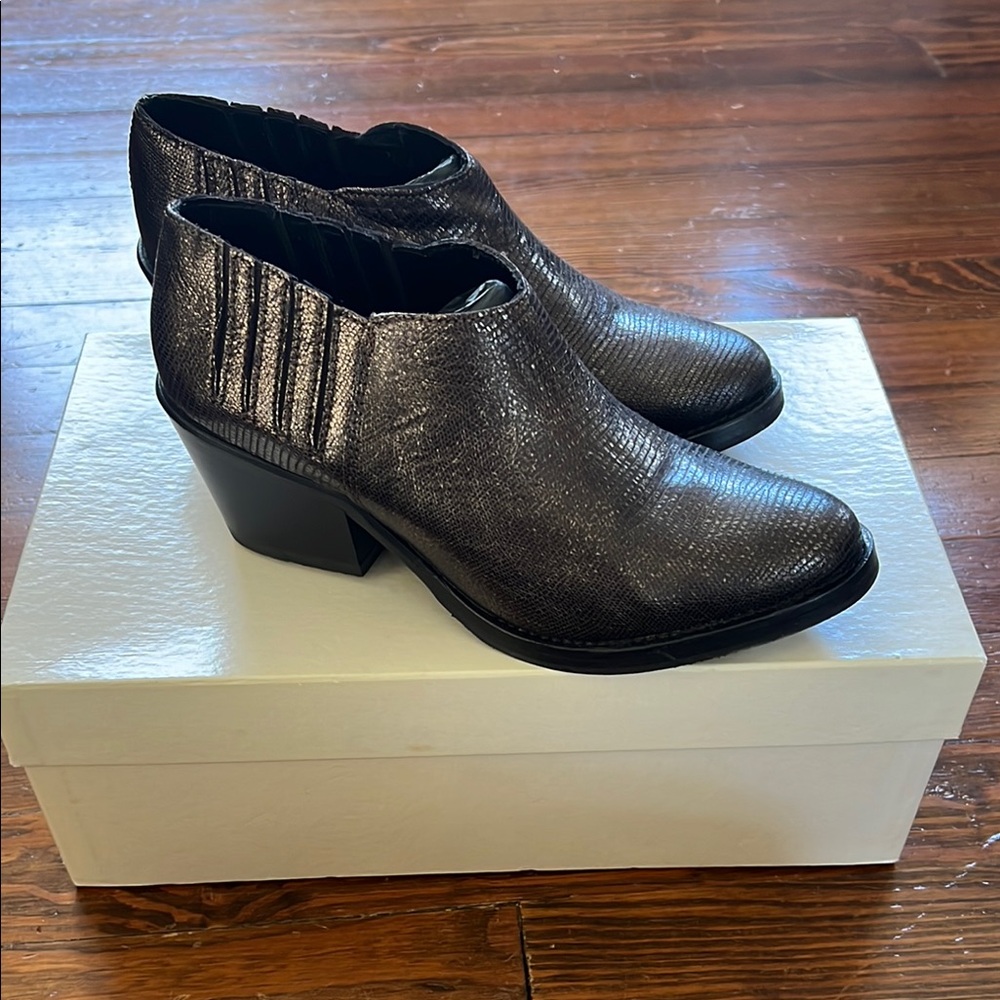 Stylish Metallic Ankle Boots